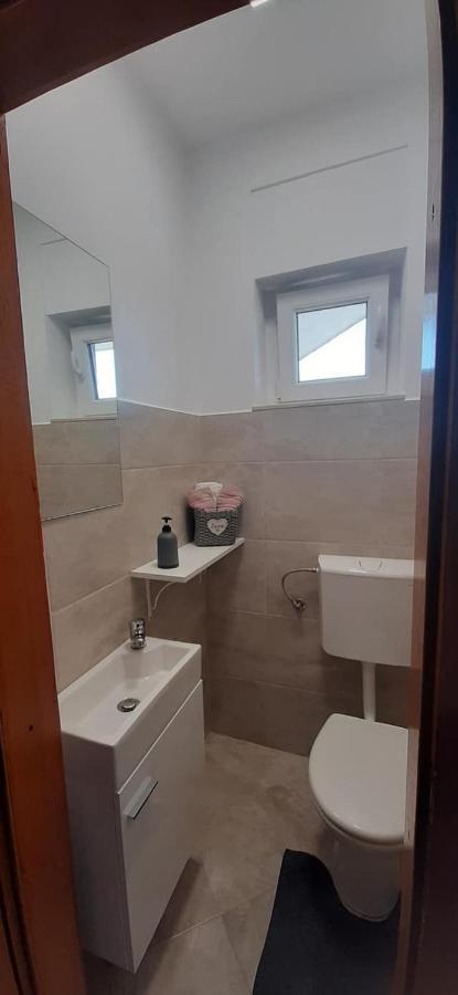 Lukrecija Apartment Selce